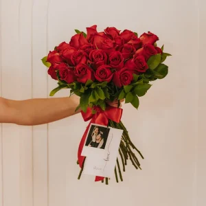 100 Red Roses