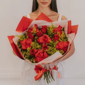 Buquê Tradicional com 12 Rosas