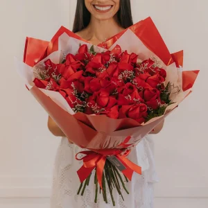 Buquê Tradicional com 20 Rosas